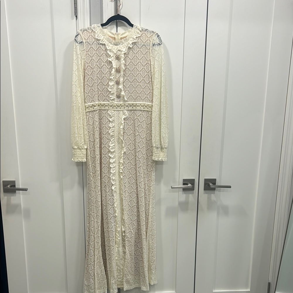 Elegant Cream Lace Maxi Dress